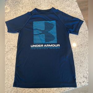 Under Armour Shirt boys youth medium